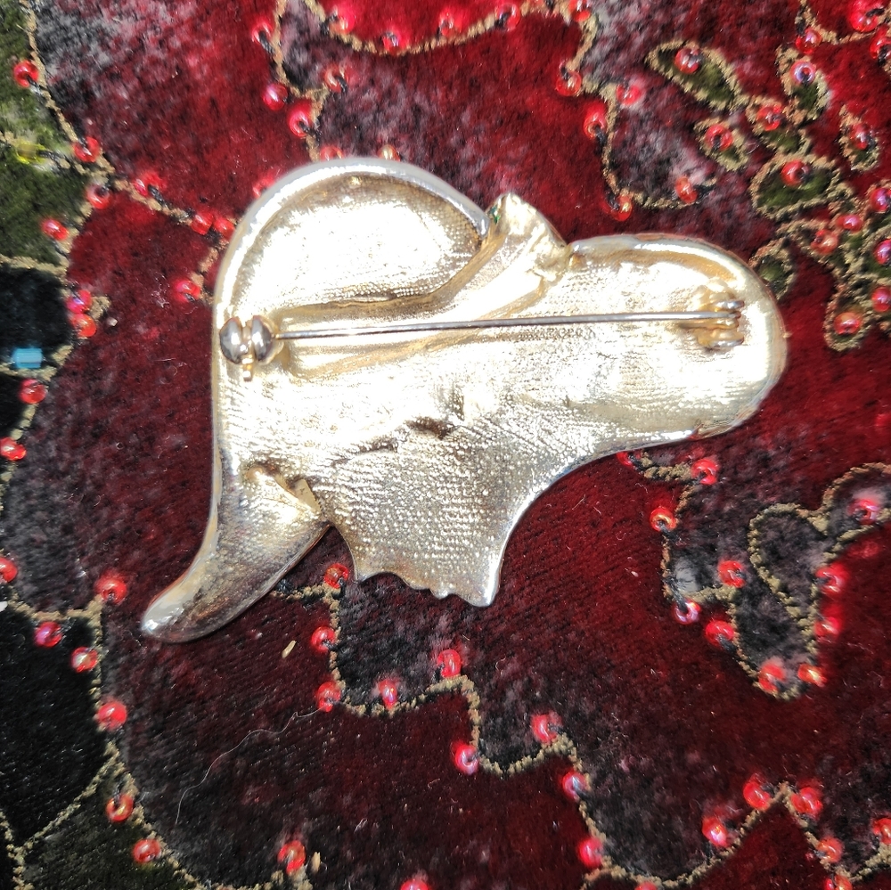 Women Brooch - Picture 2 of 3